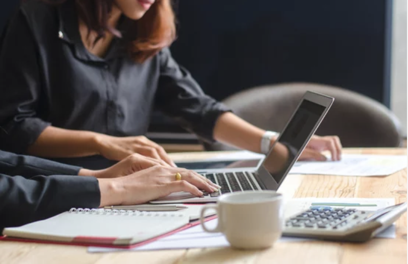 Értékesítő / kereskedelmi ügyintéző